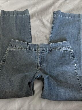 Women’s Classic Straight-Leg Jean trousers in Light Blue